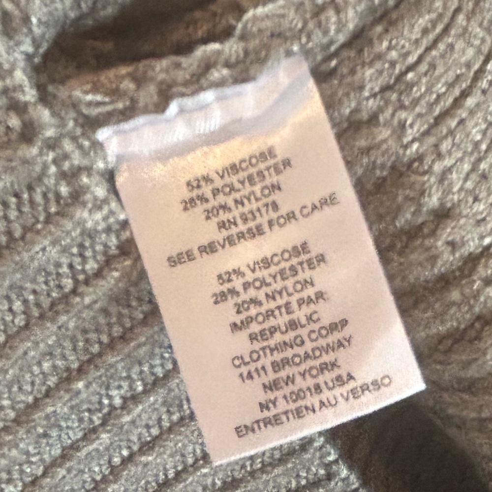 NWT Truth by Republic Gray Knit Sleeveless Sweater - Picture 9 of 9